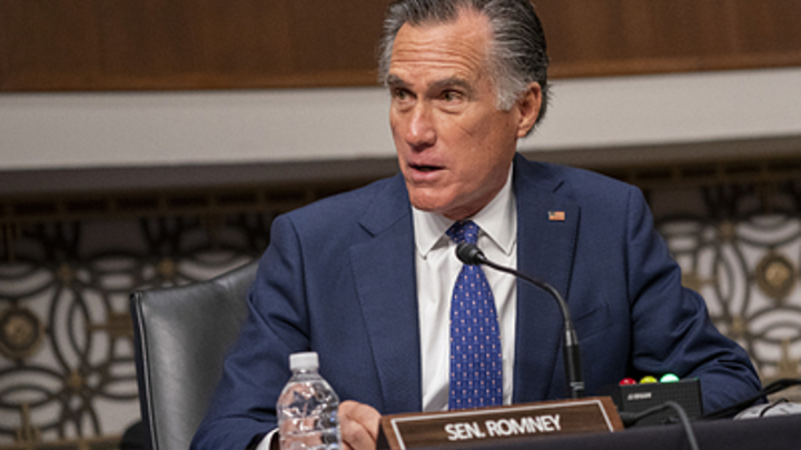 Журналистка высмеяла сенатора США, годами обзывающего Россию бензоколонкой