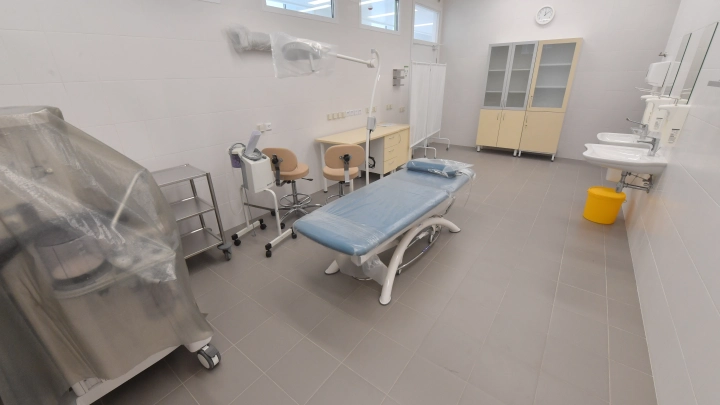 Русская туристка привезла из Таиланда подкожного червя в стопе: Врачи не стали его доставать