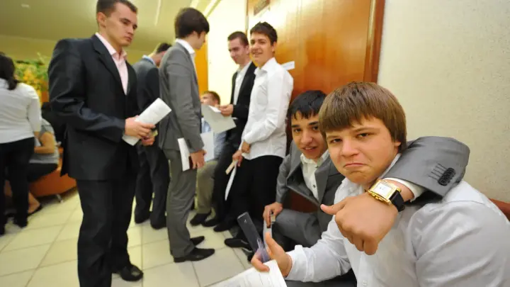 РБК: учителя назвали минусы и плюсы отмены самого популярного ЕГЭ