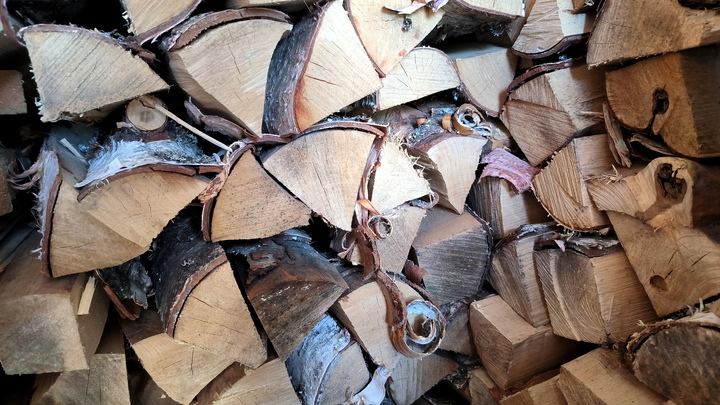 Уму непостижимо: В Бурятии жители вознегодовали из-за коллапса с дровами