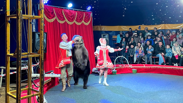 Цирковое шоу в Монте-Карло: Попытка обойтись без России провалилась под марш "Прощание славянки" (Видео)
