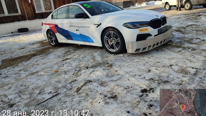 Гонщиков в куртках BMW Driving Experience оштрафует минэкологии Челябинской области