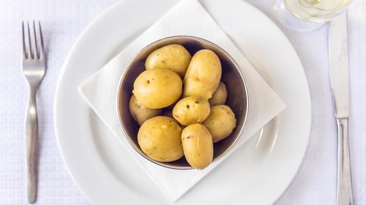 Вымывается всё полезное: Любителям картофеля указали на вопиющую ошибку