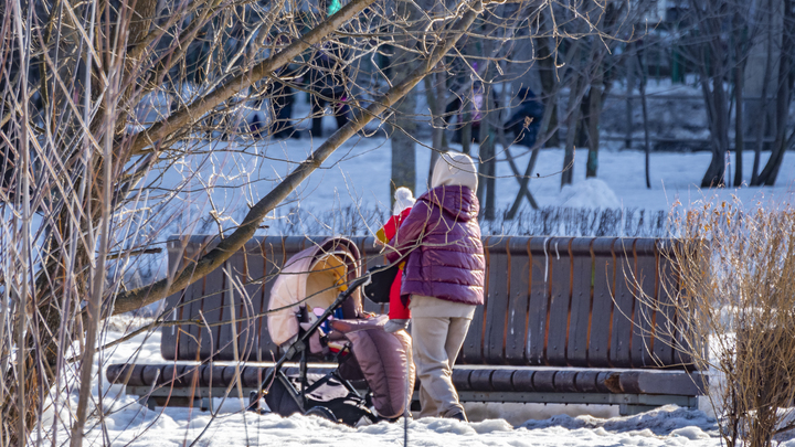 В станице Динской мать бросила плачущего ребёнка о землю