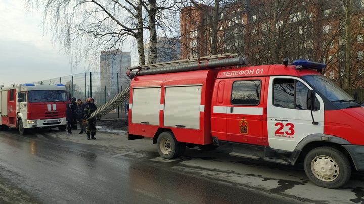 Дом загорелся на Павелецкой набережной в Москве