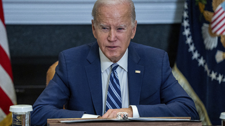 Байден отпраздновал 81-летие. Сеть взорвалась мемами