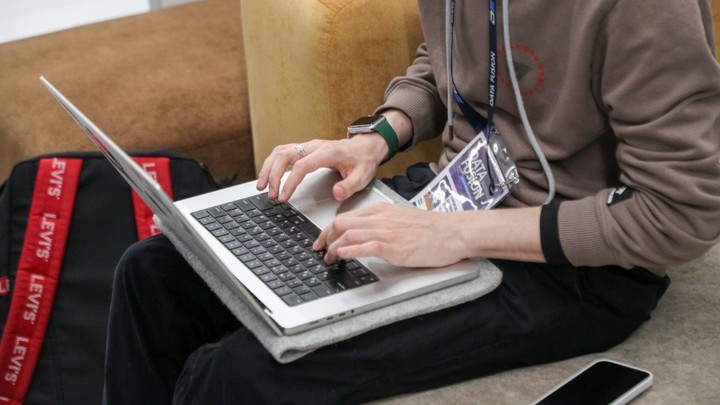 Хакеры выложили в Сеть всю украинскую оружейку: Секретный доклад полковника