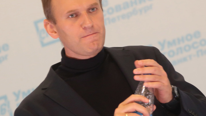 Как немцев готовили к ввозу Навального: Вся Германия припала к мониторам
