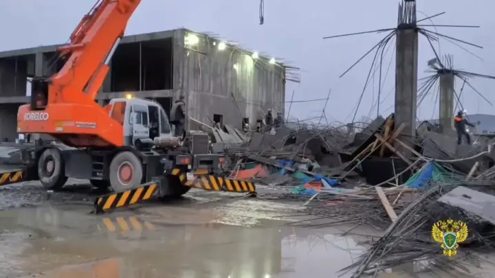 На Сахалине задержали главного инженера после гибели рабочих на стройке ангара