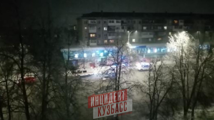 Появились подробности ночного пожара в кемеровском филиале банка ВТБ