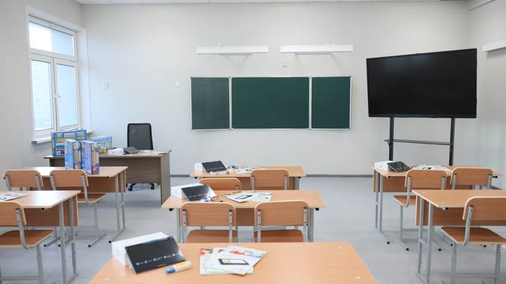 Нужны учителя в новую школу в поселке Каштак