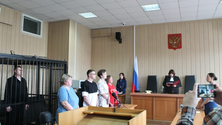Суд оправдал новосибирских экс-милиционеров по делу об убийстве девочки
