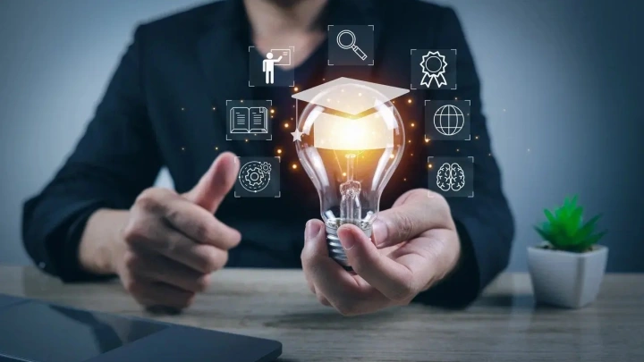 Высылаем ответы ЕГЭ по математике: Мошенники массово атакуют школьников - предупредите близких