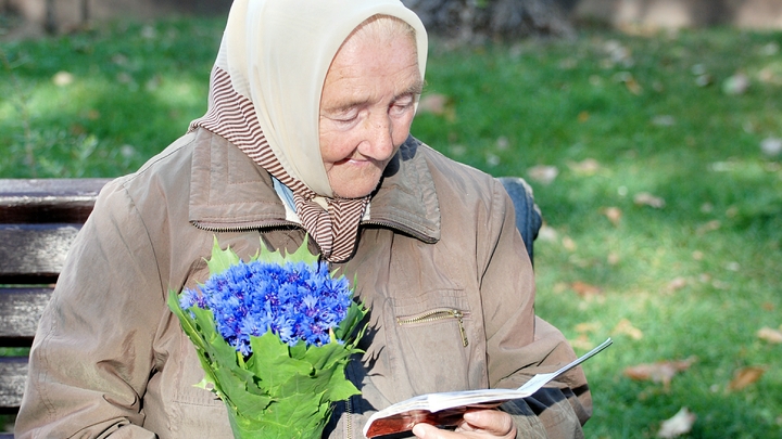 Госдума с 1 августа подняла пенсии всем пенсионерам старше 80 лет
