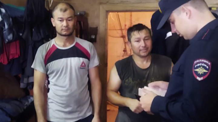 Челябинская полиция сможет свободно входить в жильё мигрантов