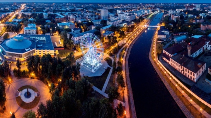 Колесо обозрения на набережной Уводи в Иванове начнёт работать с 1 мая