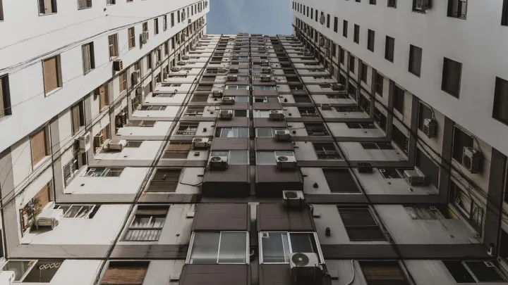 Эксперт объяснила, за какие услуги ЖКХ можно не платить