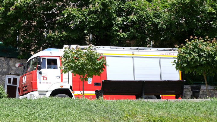 Над Киевом поднимается густой столб дыма – украинские СМИ