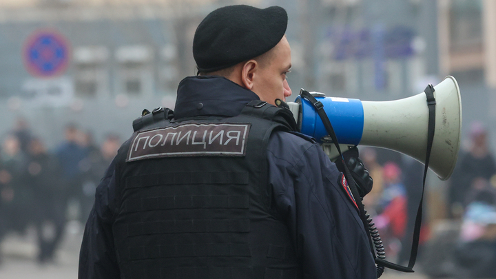 Озабоченный мигрант напугал детей в Красноярском крае