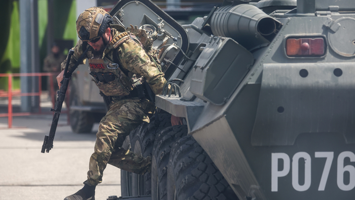 Тревожное пророчество для России: Раздутая русская военная машина скоро схлопнется?