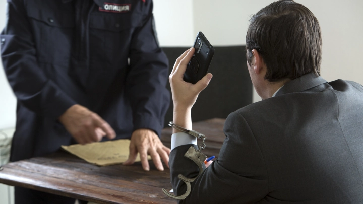 В Крыму накрыли узлы связи мошенников, выманивавших деньги у граждан России