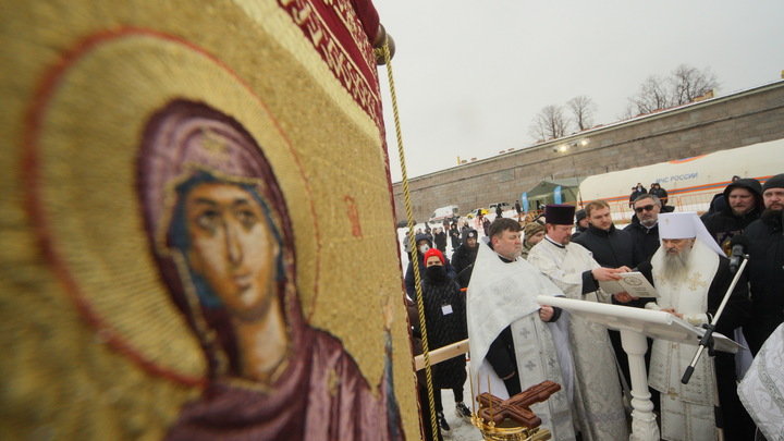 Пермские школьники-неонацисты демонстративно сожгли икону Анастасии Узорешительницы