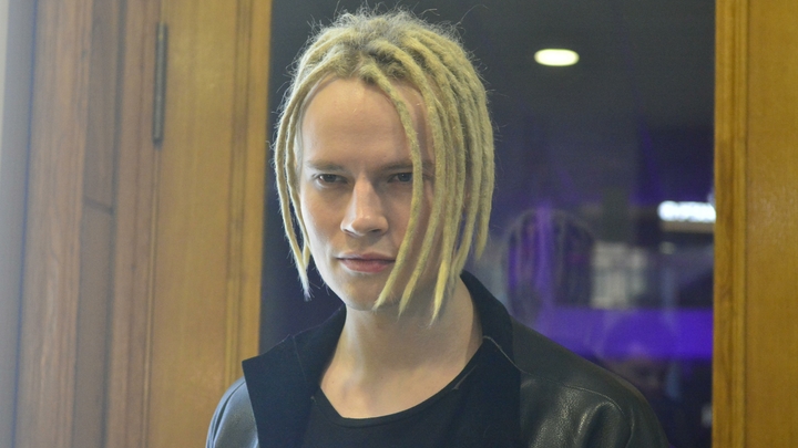 Джастин, прости: SHAMAN порвал мировые рейтинги знаковой песней Я русский