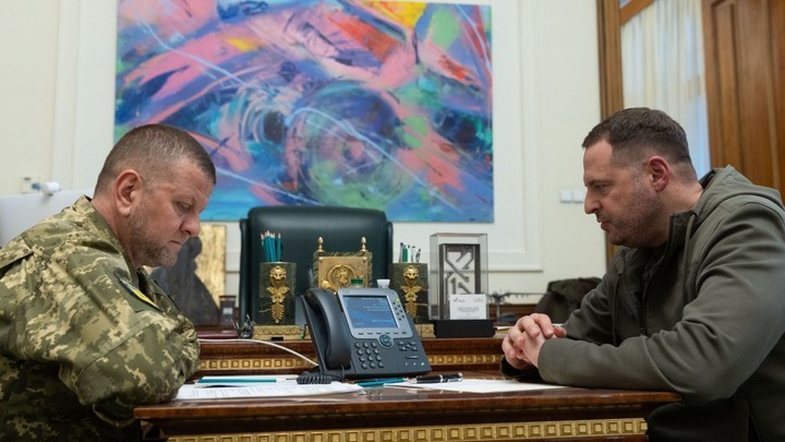 Дело Залужного: Главкома ВСУ допросили по делу о сдаче части Херсонской области