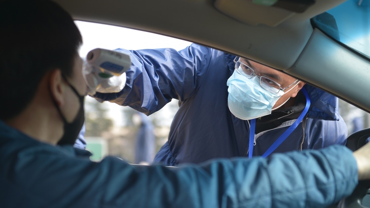 Не торопитесь пить таблетки: Доктор Комаровский назвал два важных шага перед приёмом жаропонижающих