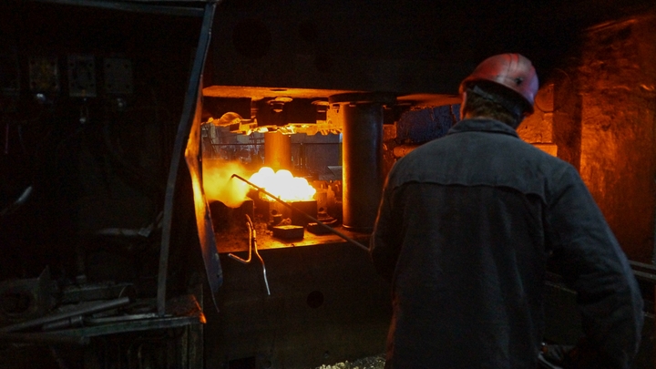 День металлурга 2024: поздравления в стихах и прозе