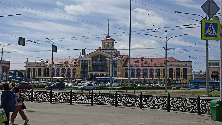 На железнодорожном вокзале в Новокузнецке установили автомат для приема тары за бонусные рубли