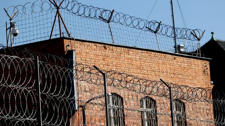 Больше такого не повторится: Певец Шарлот записал из СИЗО покаянное видеообращение для Патриарха Кирилла и всех верующих