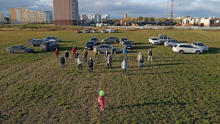 В Самаре жители микрорайоне Волгарь устроили акцию с призывом о помощи
