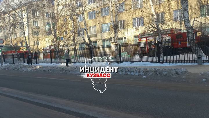 В областной клинической больнице в Кемерове произошел пожар