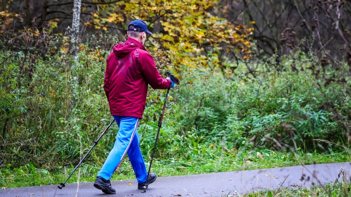 Простое средство для сердца: кардиолог раскрыла пользу пеших прогулок