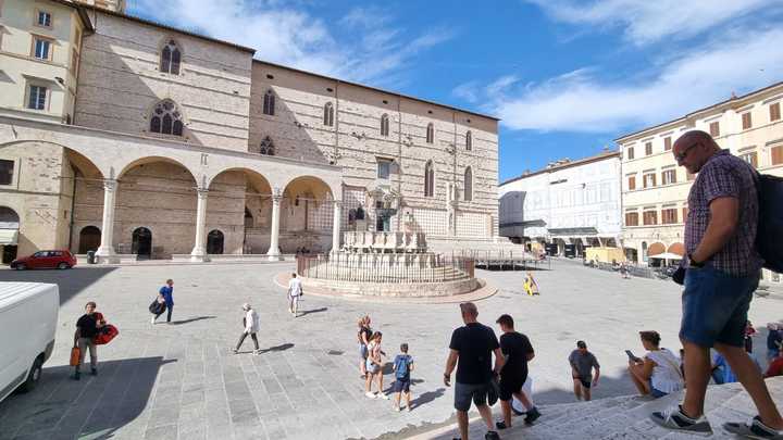 В итальянской деревне ввели штраф для медлительных туристов