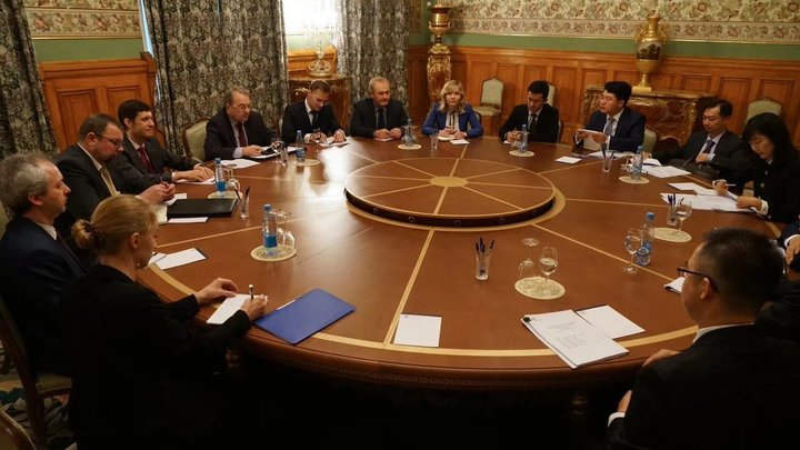 В России прижмут чиновников? Эксперт напомнил, чем у нас заканчивается любая оптимизация