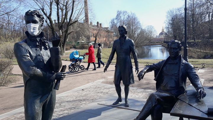 Фейк, корм антирусской истерии или учения: Самоизоляцию и пандемию скандально оценил историк Сытин