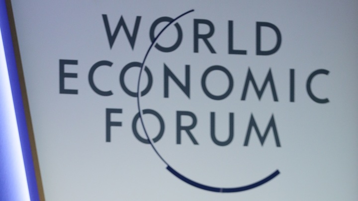 Киберпространство по правилам глобалистов: Задачку для умов подкинул директор ФБР в Давосе