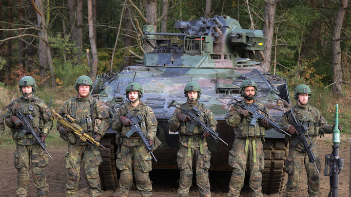 Немцы массово отказываются от службы в армии из-за Украины. Der Spiegel бьёт тревогу