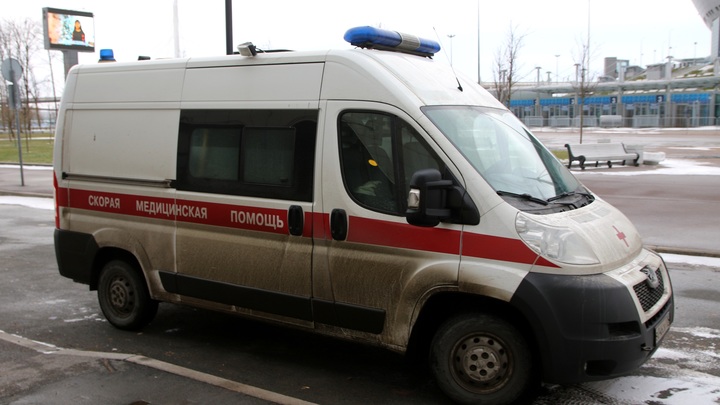 Страшная авария в Саратовской области: 15 человек ранены, трасса перекрыта