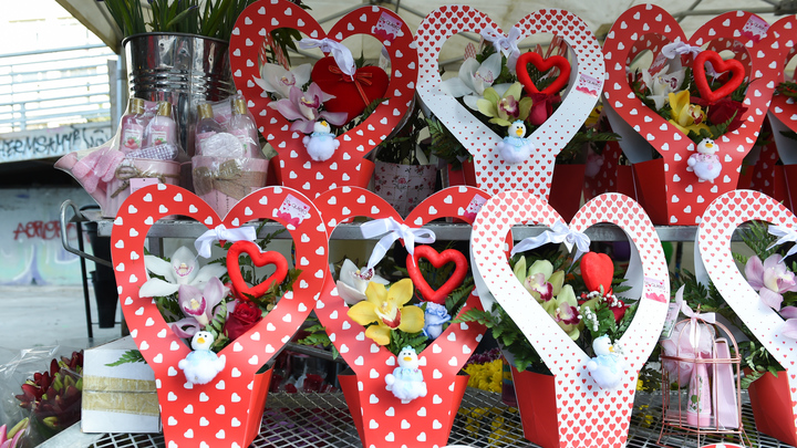День святого Валентина - не праздник: Жители России сделали свой выбор