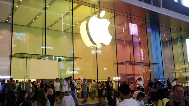 Apple разрешила жителям России платить в AppStore через внешние системы с удержанием 27% от покупки