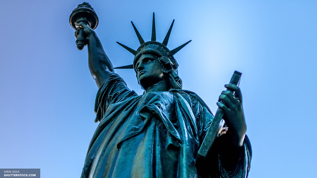 В США арестовали 75-летнего дедушку за обман правительства и дезертирство В США арестовали 75-летнего дедушку за обман правительства и дезертирство