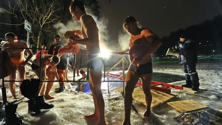 Священник предостерёг: святая вода без веры может сильно навредить