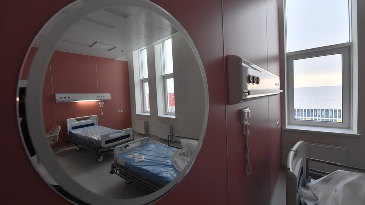 Онищенко посоветовал избегать страшилок про COVID-19