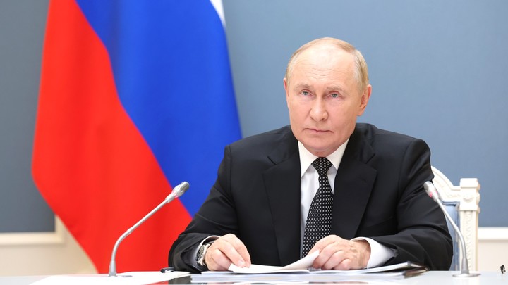 Путин оценил смелость и силу духа жителей приграничья, пришедших на выборы