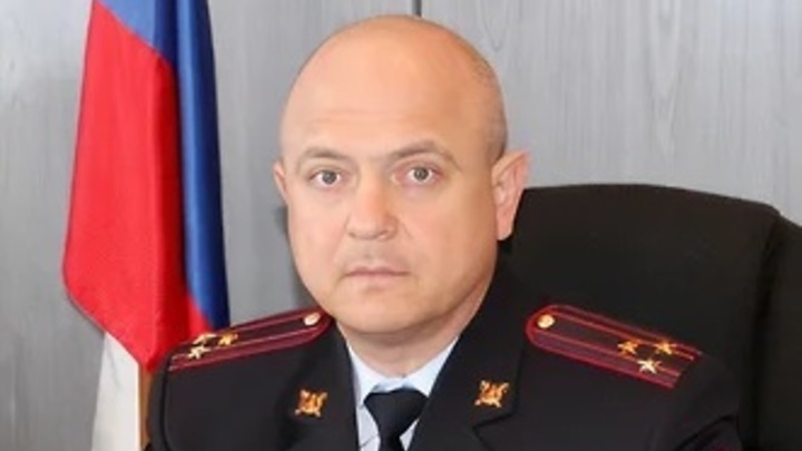 6,5 лет получал зарплату от бандитов: дело экс-замначальника МВД Самары Хомских закончено