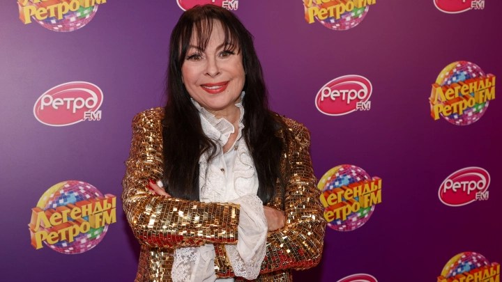 У певицы Марины Хлебниковой нет проблем со здоровьем: Она не на больничной койке, а в гастрольном туре