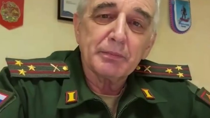 Отметь 8 марта – сдай бывшего: военкомат Ленобласти предложил женщинам необычно встретить праздник